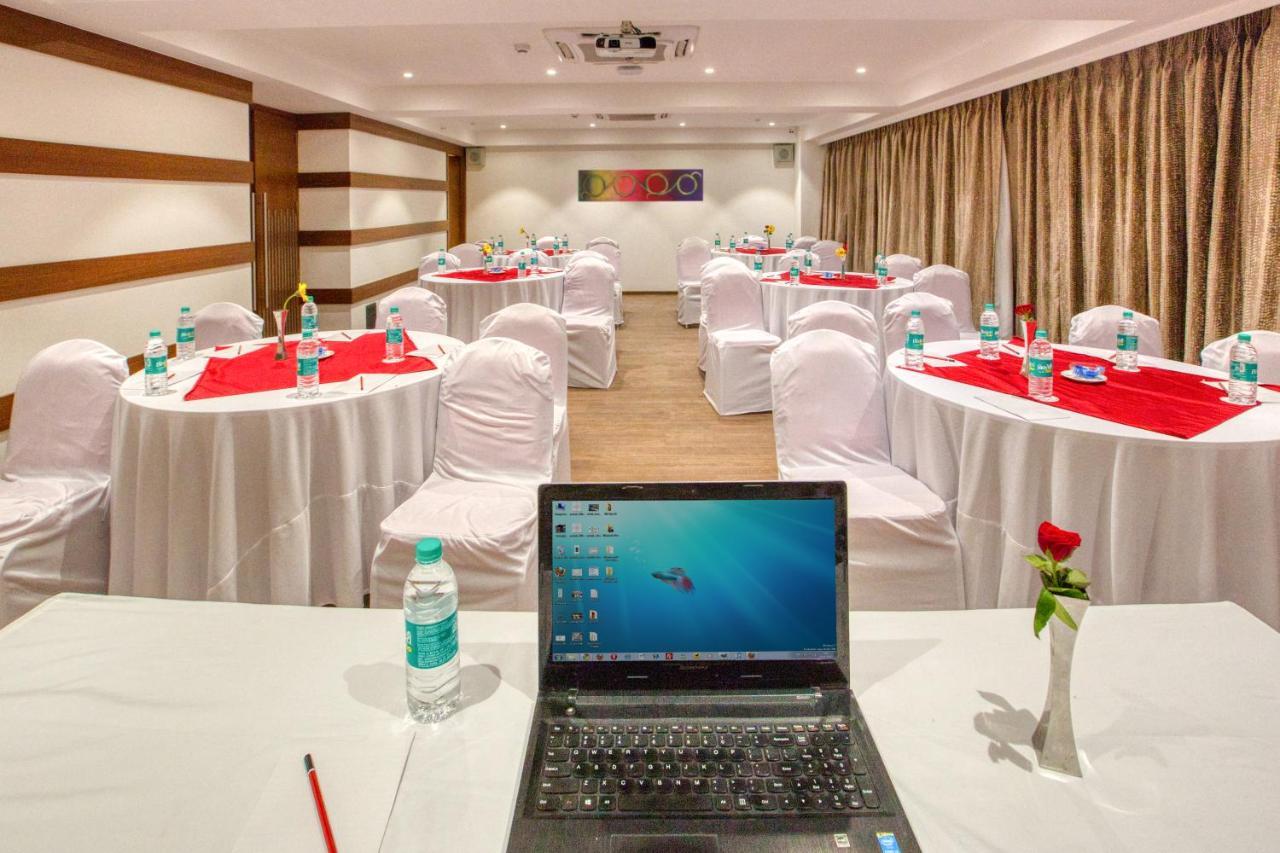 7 Apple Hotel - Viman Nagar 푸네 외부 사진
